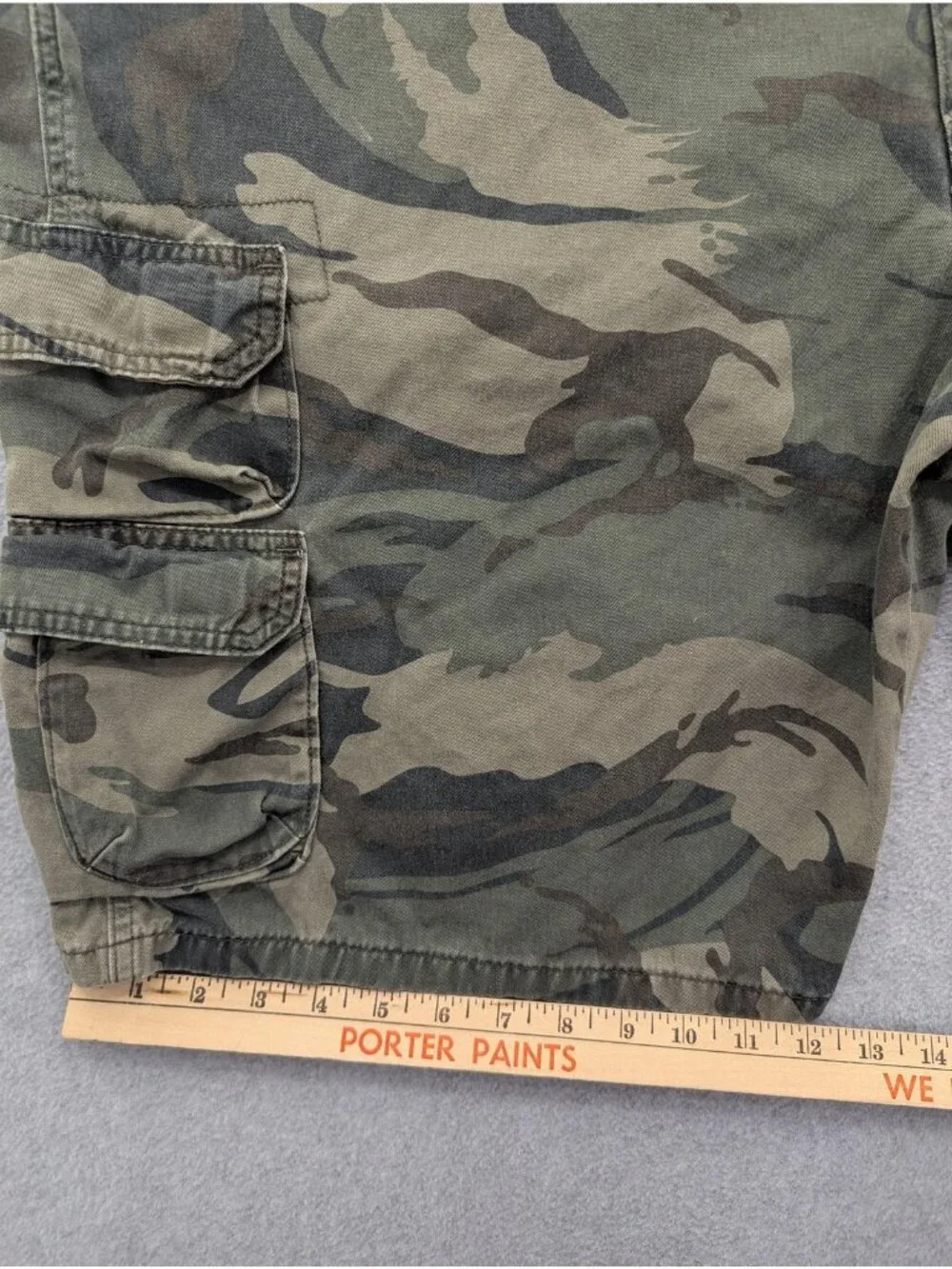Wrangler Cargo Shorts Mens 46 Green Camo Relaxed Fit 10 Inseam Outdoor Casual